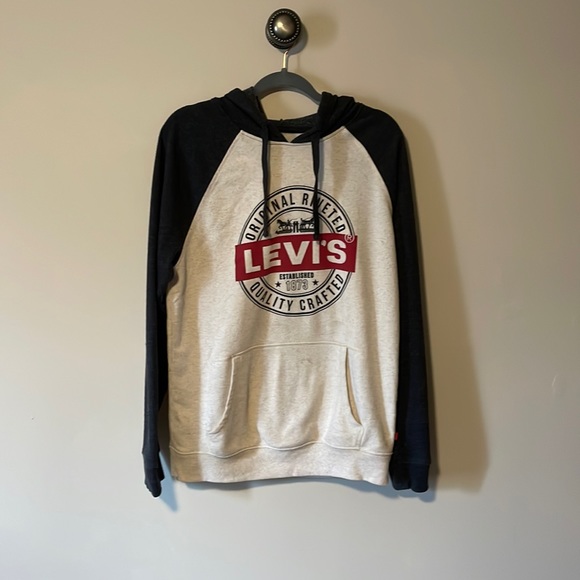 Levi’s mens hoodie size medium